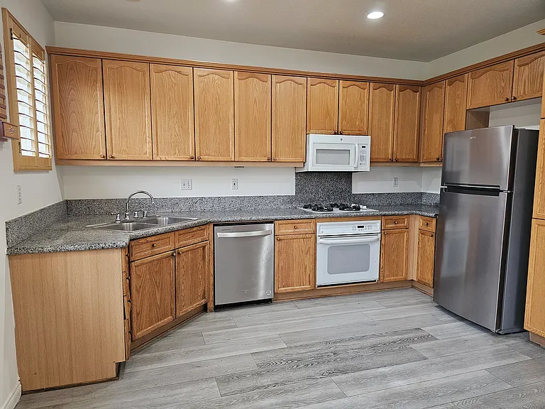 1751 Tallowberry Ln — Photo 3