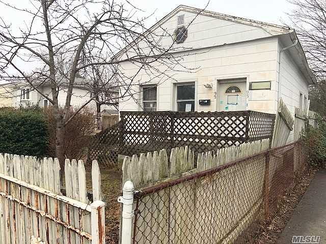1st image of 95 Split Cedar Dr