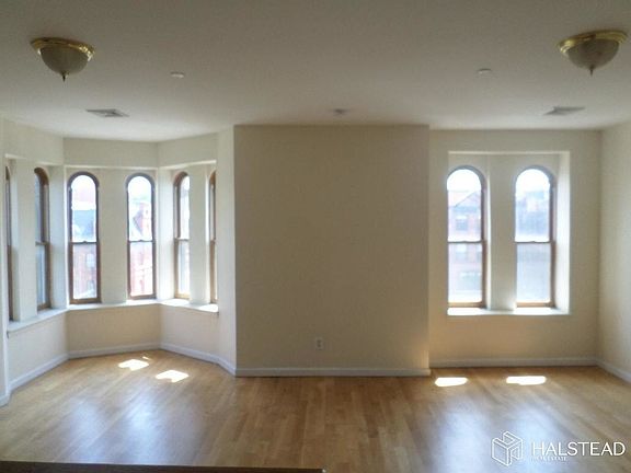 3rd image of 199 Lenox Ave APT 4