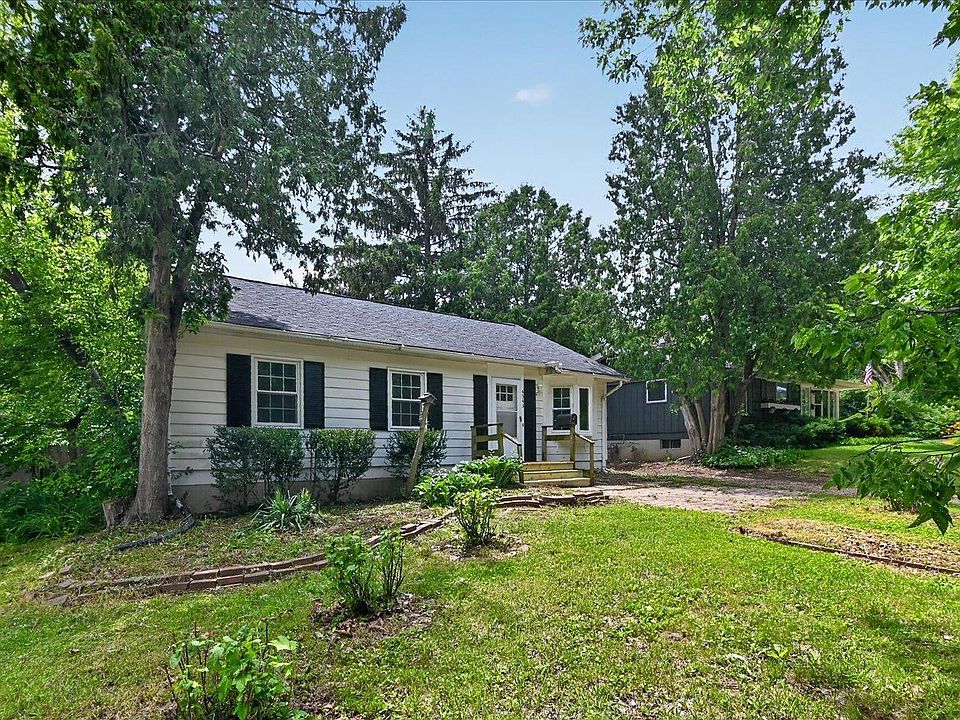 1st image of 4345 Lilac Ln