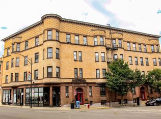668 W Oakdale Ave #3, Chicago, IL 60657