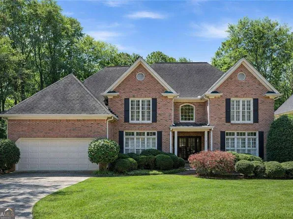 221 May Apple Ln, Alpharetta, GA 30005