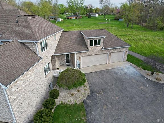 3rd image of 2495 Clare Dr