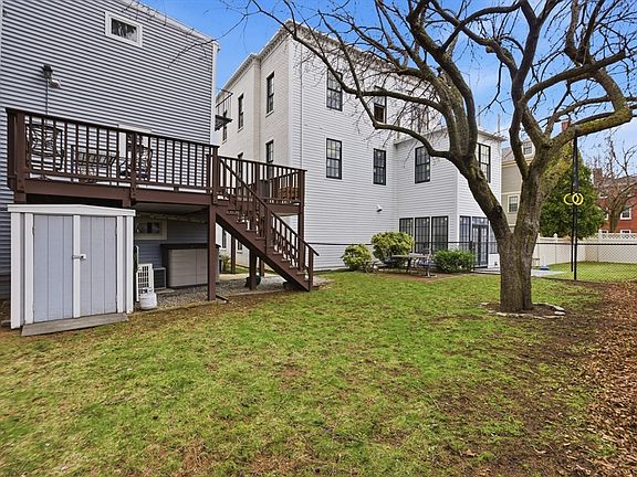 4th image of 10 Lawrence St