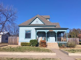 700 N 9th St, Ballinger, TX 76821