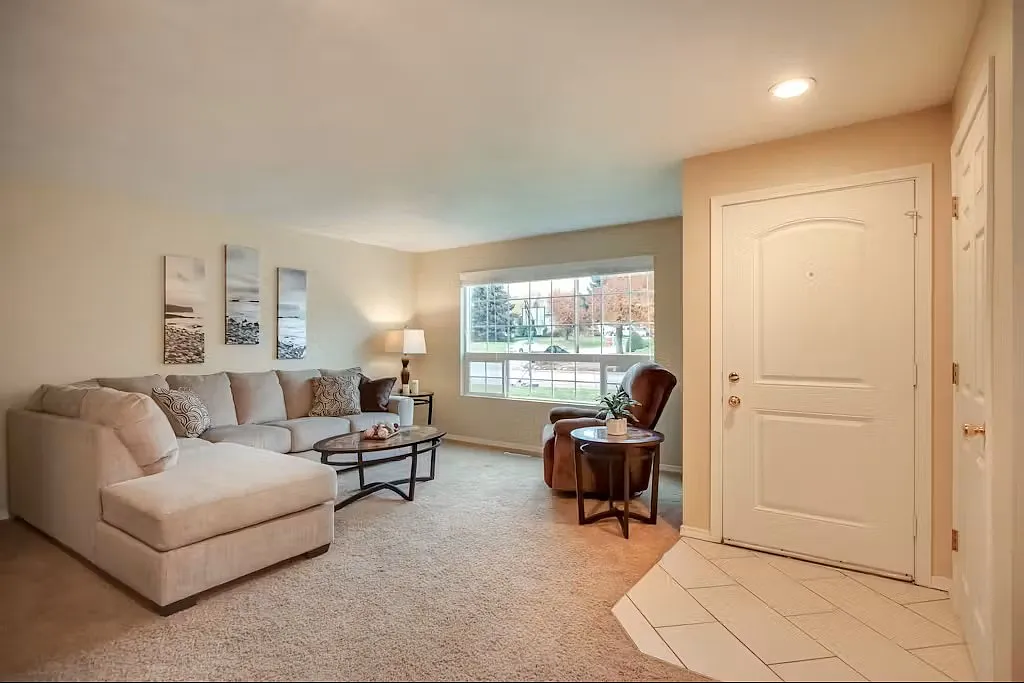 4 bed, 1840 sqft, $700 — Photo 4
