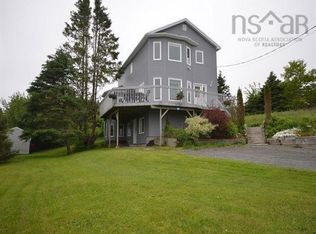52 Appletree Hl, Shad Bay, NS B3T 2B7