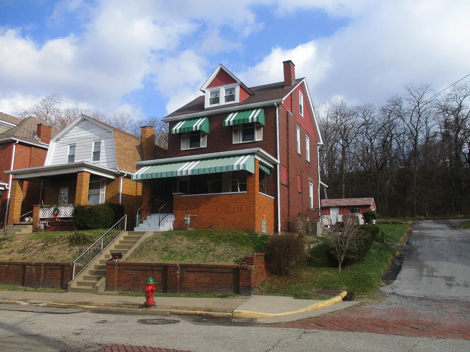 1500 Beaver Rd photo 1
