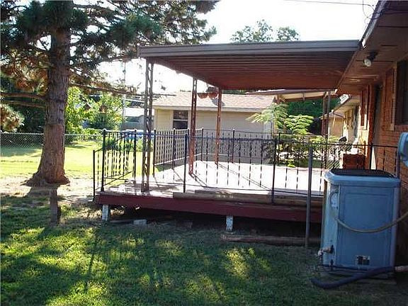 5th image of 4812 SE 19th St