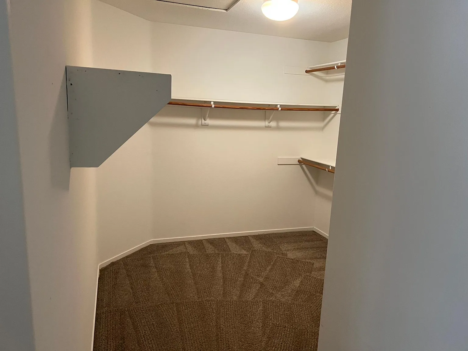 4 bed, 2316 sqft, $3,650 — Photo 4