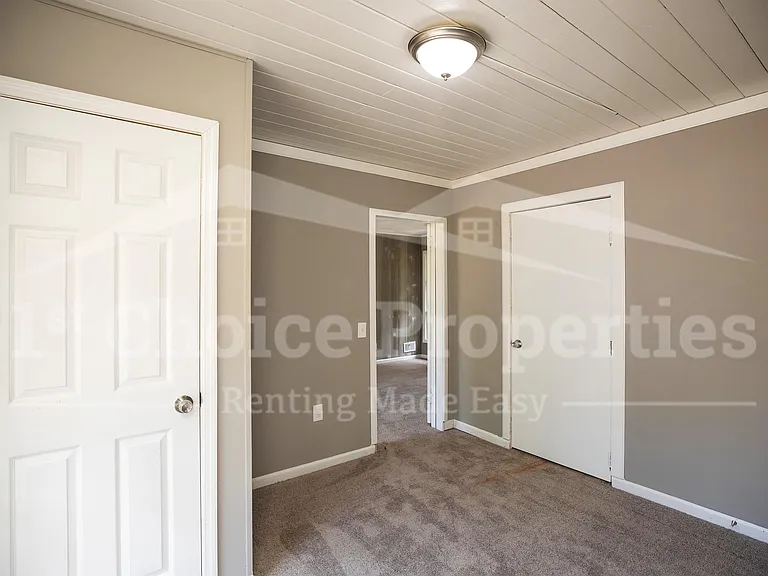 656 Kenwood Dr — Photo 13