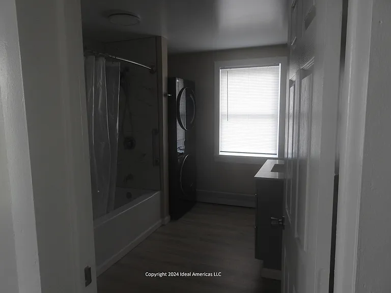 18 Pine St — Photo 10
