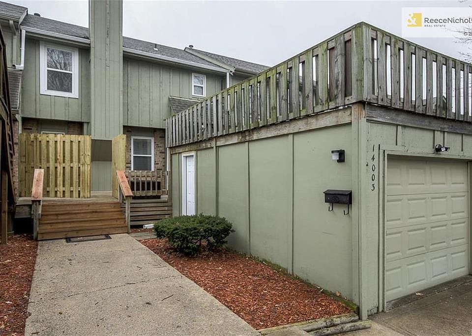 1 car garage/new decking
