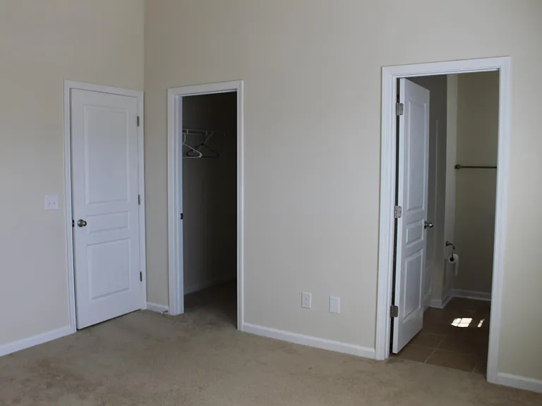 141 Leyton Loop #F — Photo 2