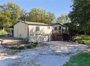 12576 166th St, Linwood, KS 66052