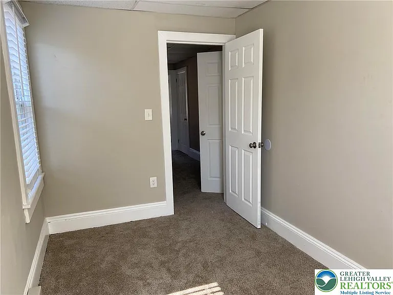 810 Pine St — Photo 18