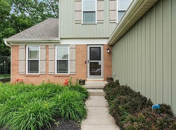 2nd image of 2447 Norview Ct