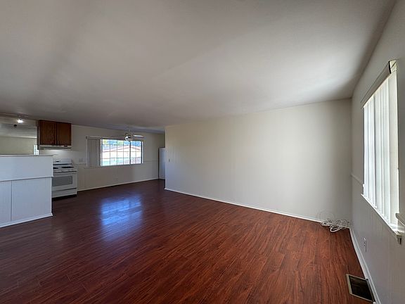 5th image of 9548 Gerald Ave