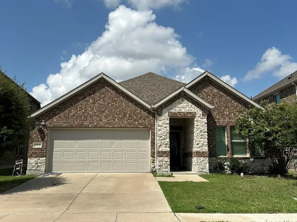 621 Fletcher Dr, Fate, TX 75087