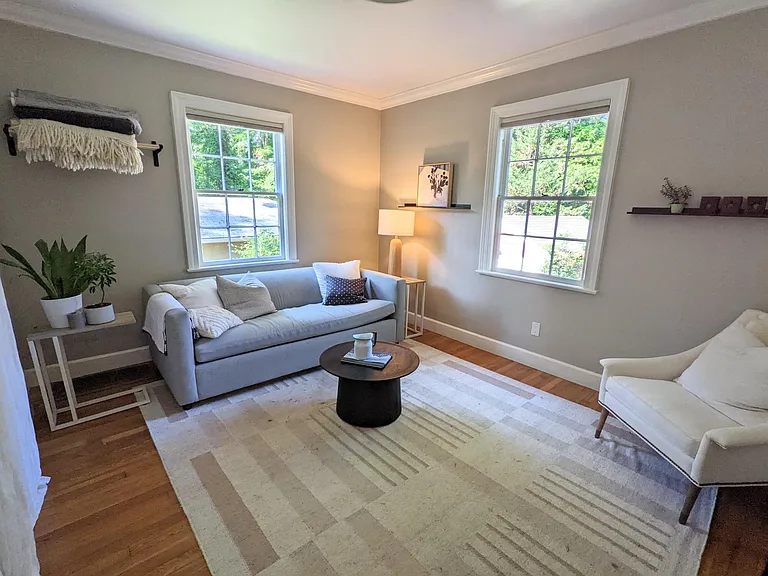 1421 Woodland Dr — Photo 16