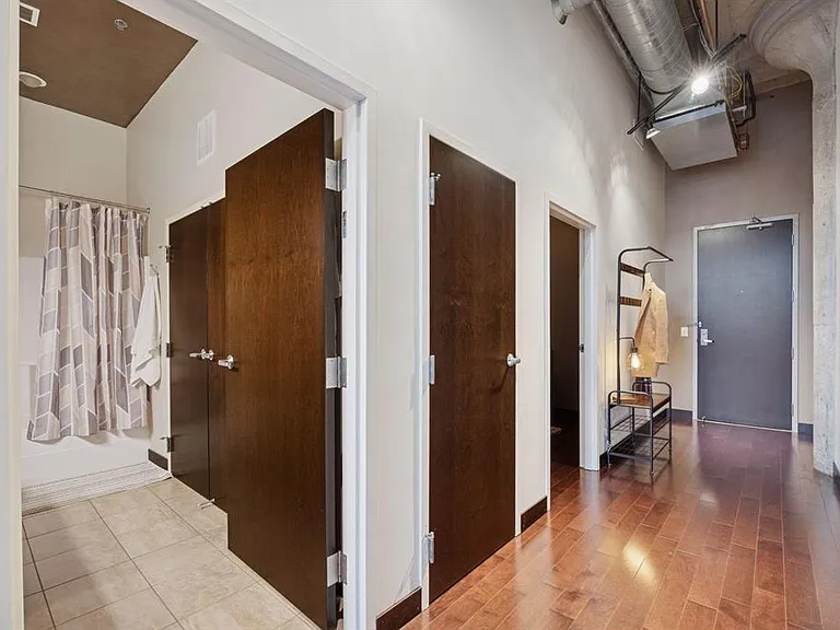 618X Washington Ave N #602 — Photo 10