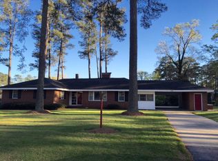 2005 Barlow Rd, Tarboro, NC 27886