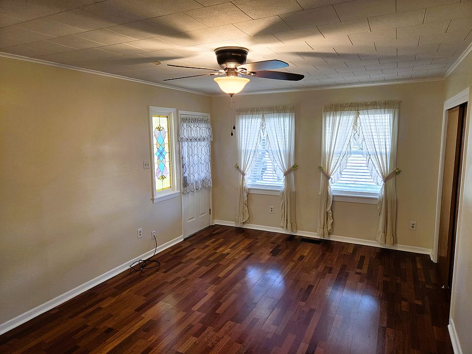 1st image of 903 Wright St #903