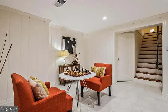 Stairs leading down to lower level from main level