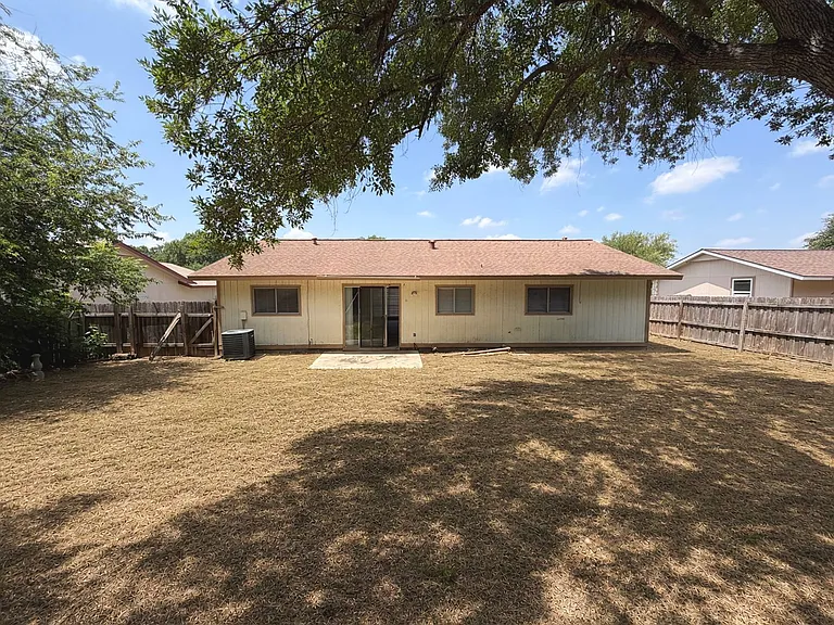 5263 Charolais Dr — Photo 14