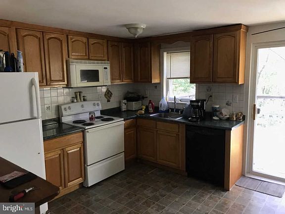 4th image of 103 Clearbrook Dr