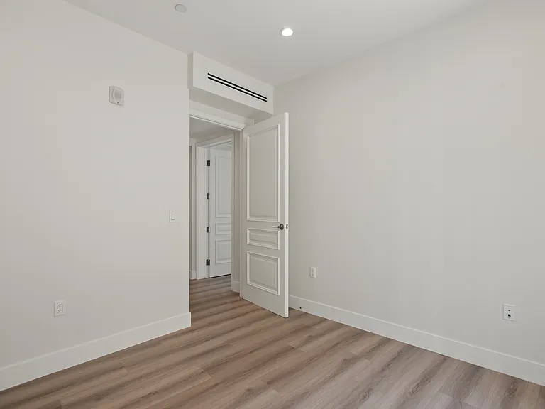 8520 Whitworth Dr #101 — Photo 12
