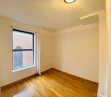 5th image of 371 E 62nd St #1