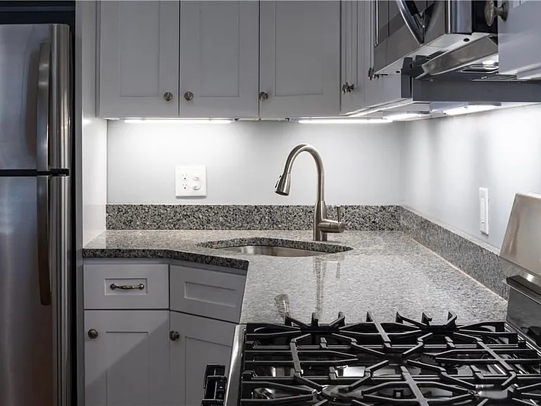 174 Broadway #3 — Photo 15