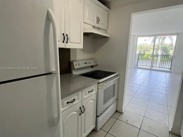 2075 NE 164th St, North Miami Beach, FL