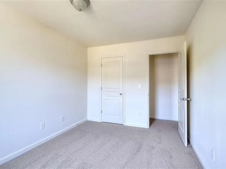 2658 Avanti Way — Photo 15