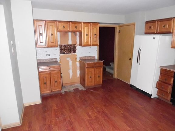 5th image of 10408 S Linder Ave