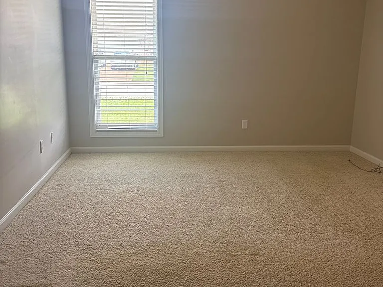 88 Romie Dr — Photo 15