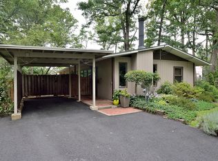 607 Austin Ln, Herndon, VA 20170