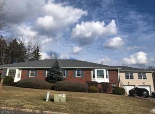 4 Brandywyne Dr, Florham Park, NJ 07932