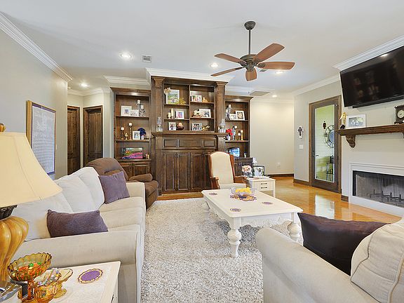 4th image of 43040 Angel Ln