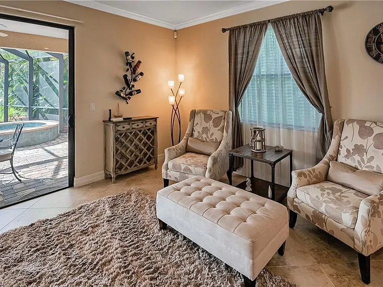 9215 Veneto Ln — Photo 4