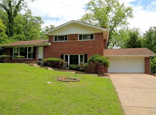 11042 Easy St, Saint Ann, MO