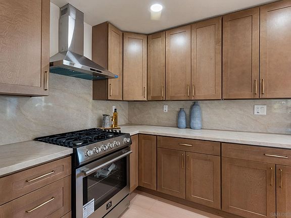 5th image of 4320 Mount Foster Ave