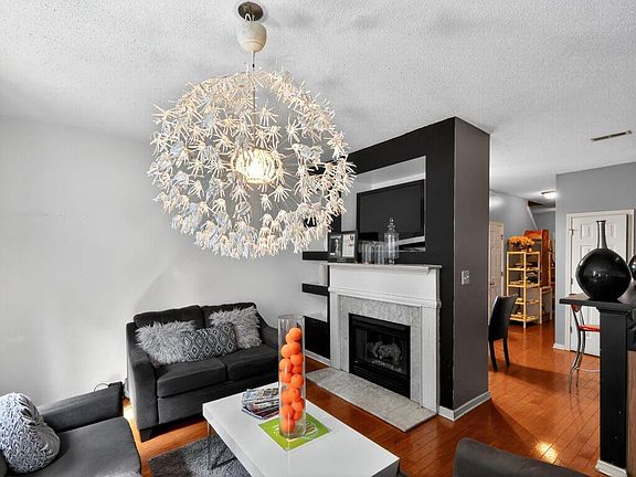 2nd image of 1737 Fielding Way