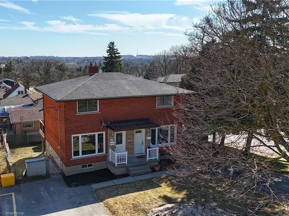 41 Borden St, Cambridge, ON N1S 3N4