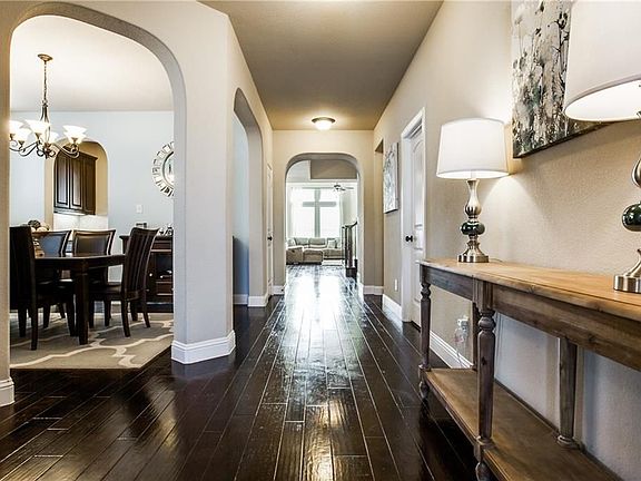 5th image of 609 Cypress Hill Dr