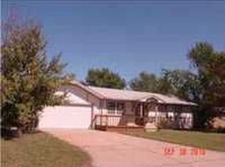 710 W Lockwood St, Wichita, KS 67217