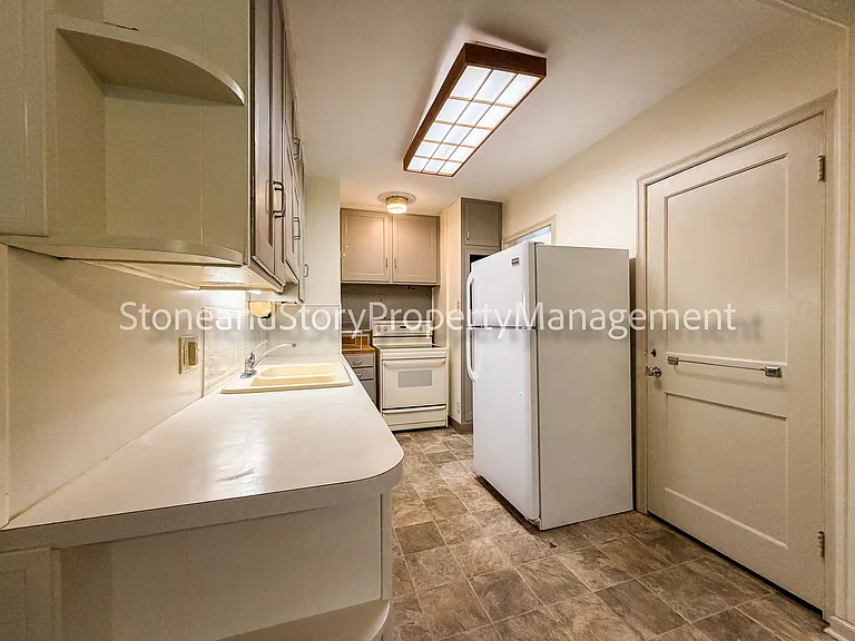 1726 SW Medford Ave — Photo 5