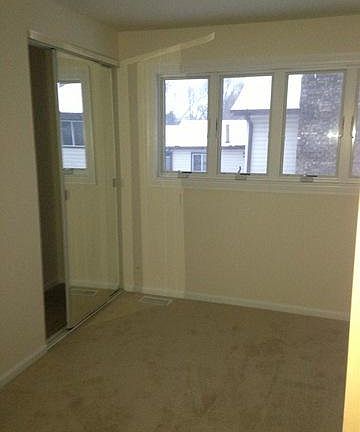 5th image of 1936 W Norwell Ln
