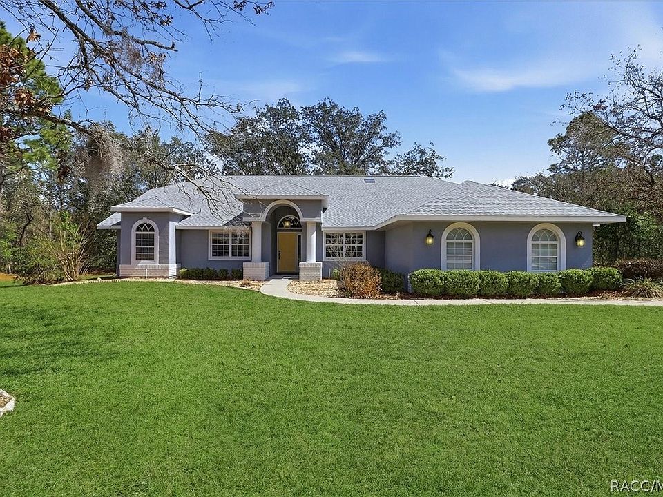 1st image of 6045 N Oakmont Dr